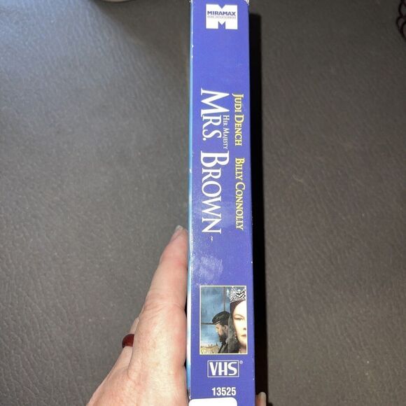 Mrs. Brown (VHS, 1998) Judi Drench Billy Connolly - Picture 5 of 7